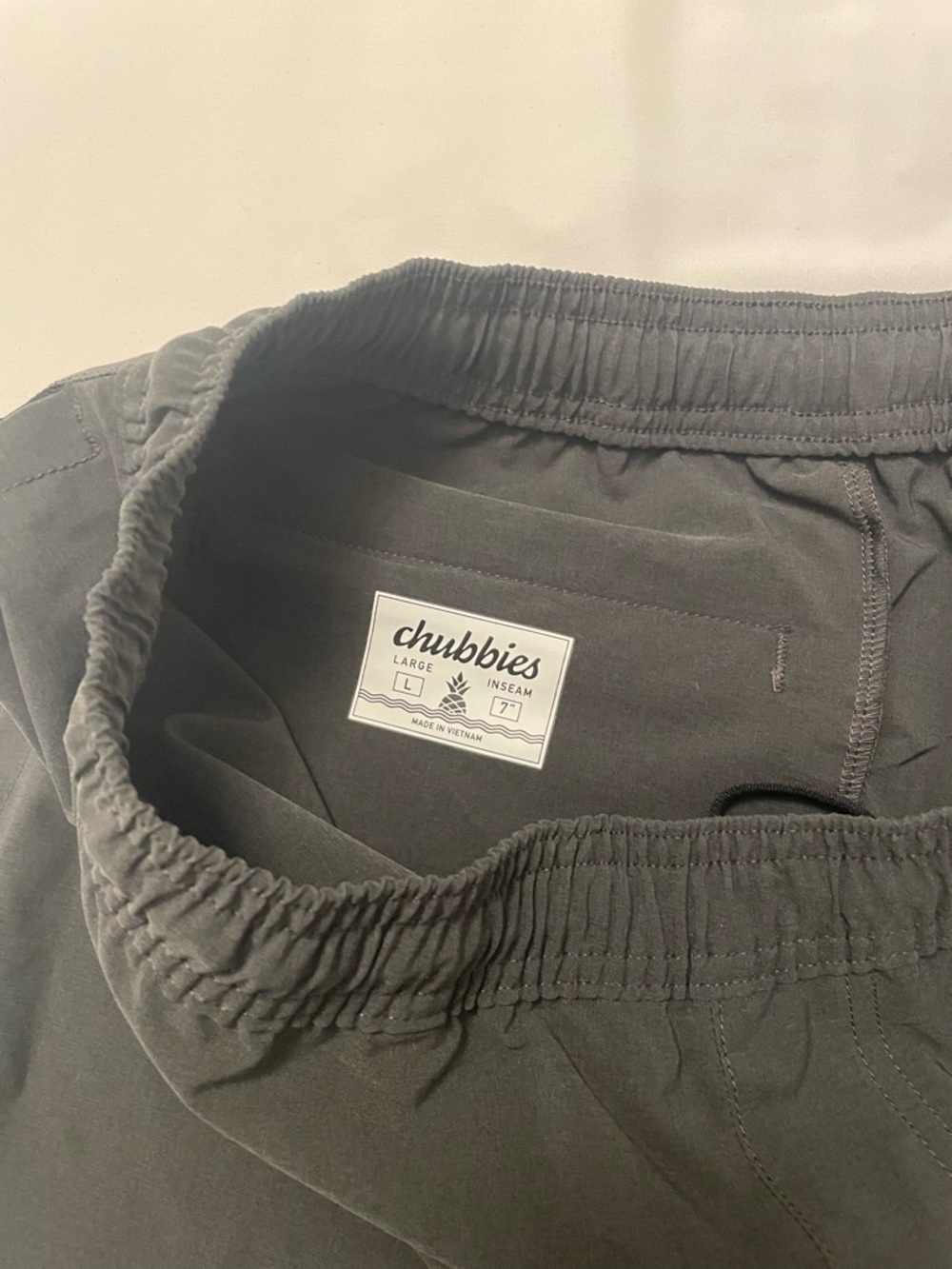 NEW CHUBBIES Men's black swim/ Active Shorts - Picture 2 of 5